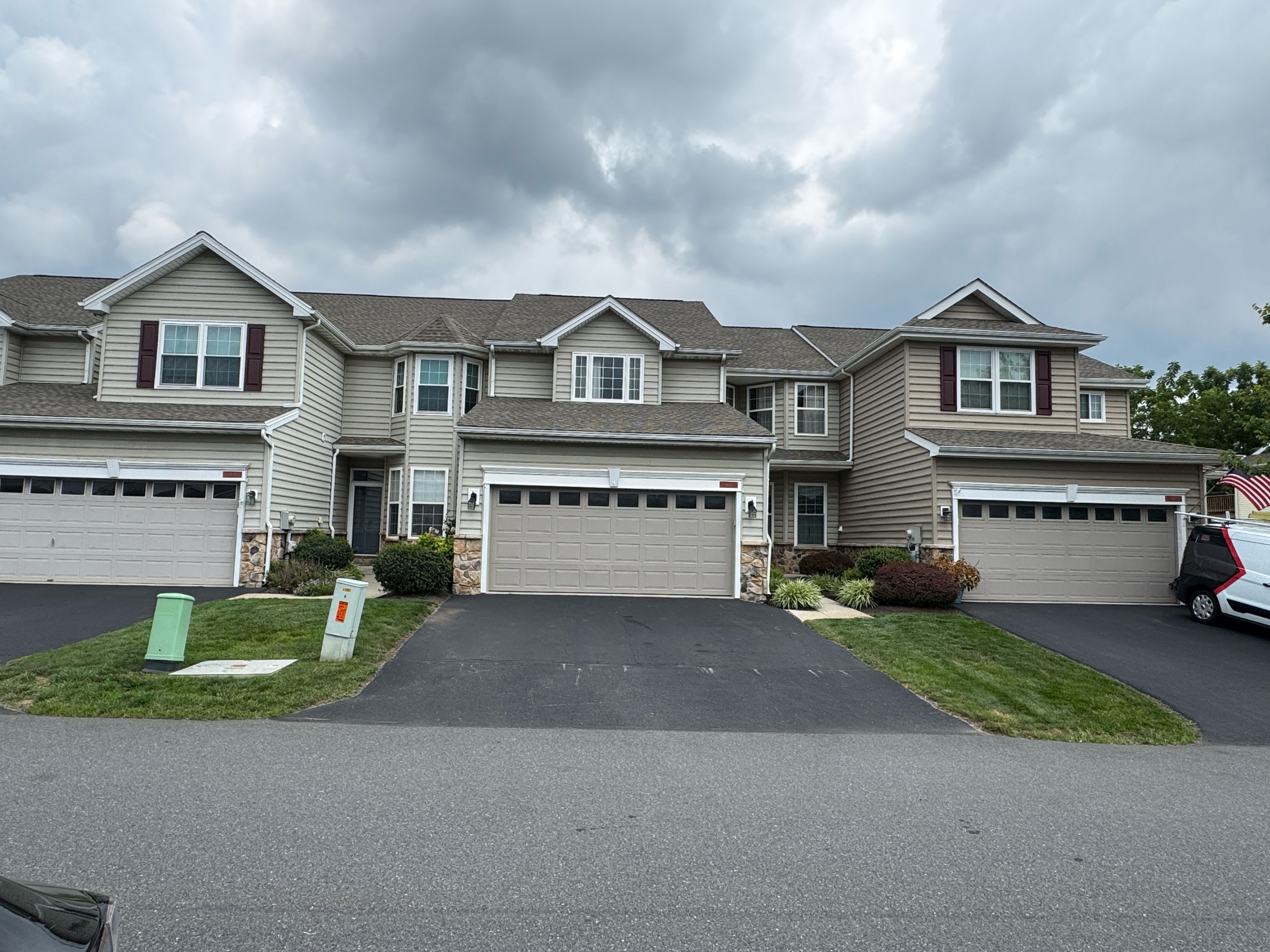 1413 Lexington Way