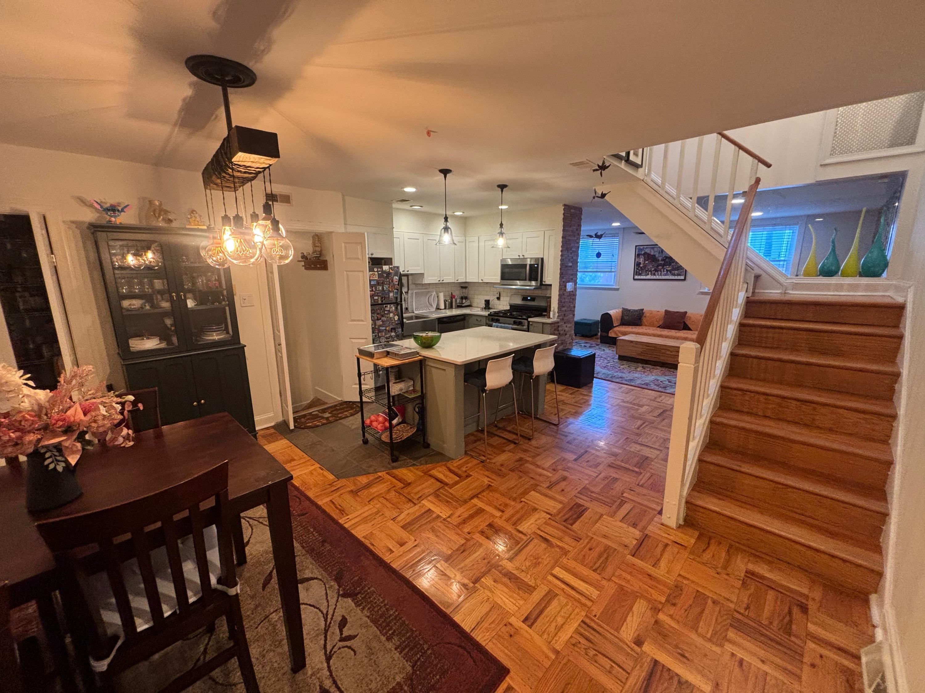 812 Lombard Street - Apt 32